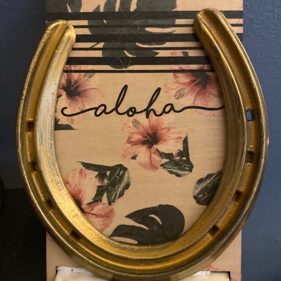 ๐บ Jennifer ๐บ Iโm grateful youโre checking out my closet! All OFFERS Welcomed๐ - Picture 2 of 6